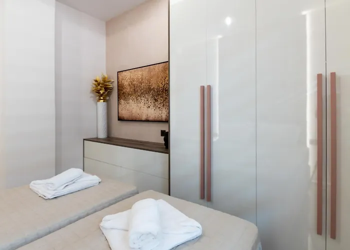 Lumera Urban - New 2br With Private Parking Near Old Town * Chania (Crete)