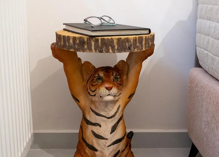 Dom wakacyjny Lumera Urban - New 2br With Private Parking Near Old Town *