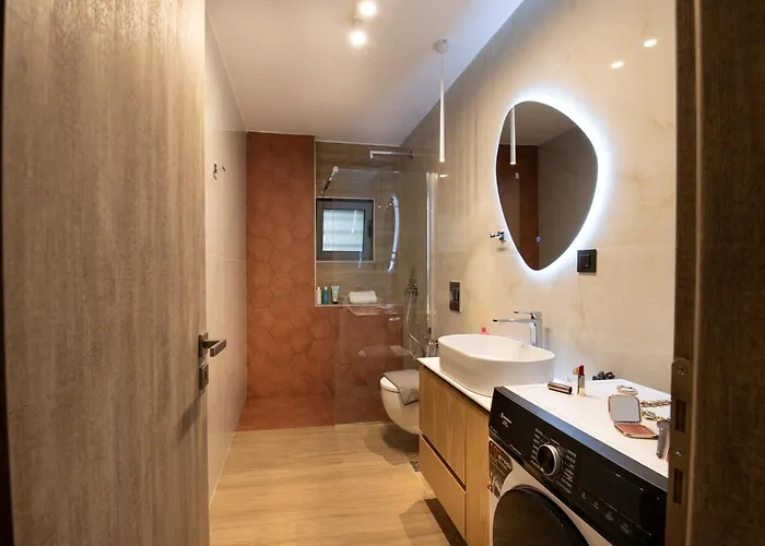 Lumera Urban - New 2br With Private Parking Near Old Town Chania (Crete)